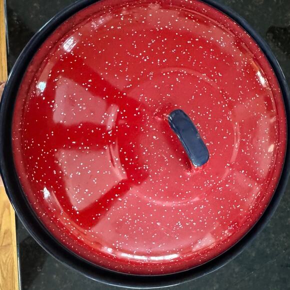 Vintage red, white and blue enamelware pot - Picture 2 of 12